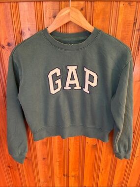 GAP Dark Green Cropped Logo Sweatshirt